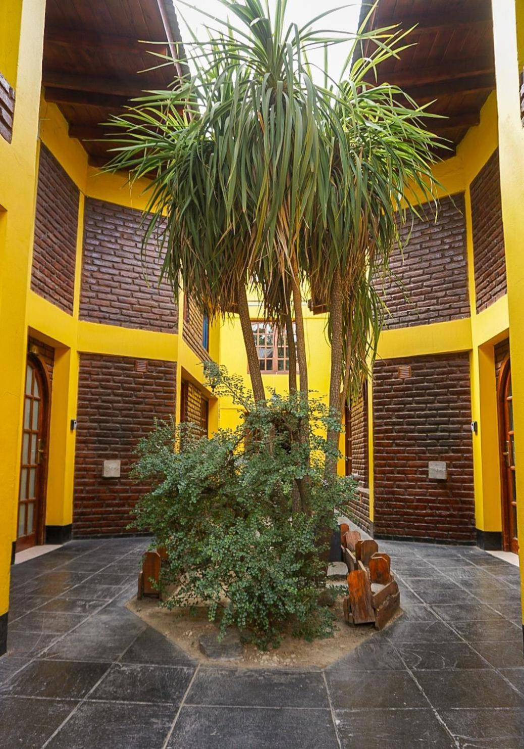Apart Hotel Libertador El Calafate Eksteriør bilde