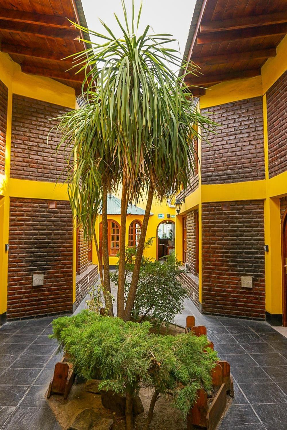 Apart Hotel Libertador El Calafate Eksteriør bilde